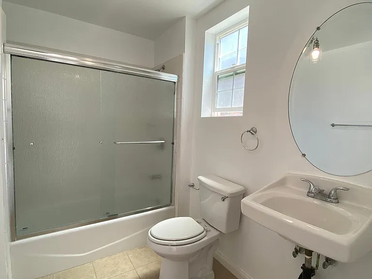 9731 Vesper Ave #9 — Photo 12