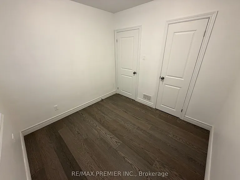 9 Blaydon Ave — Photo 16