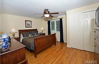 5th image of 10201 Thornwood Dr