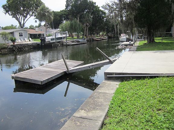 5th image of 1840 NW 17th St