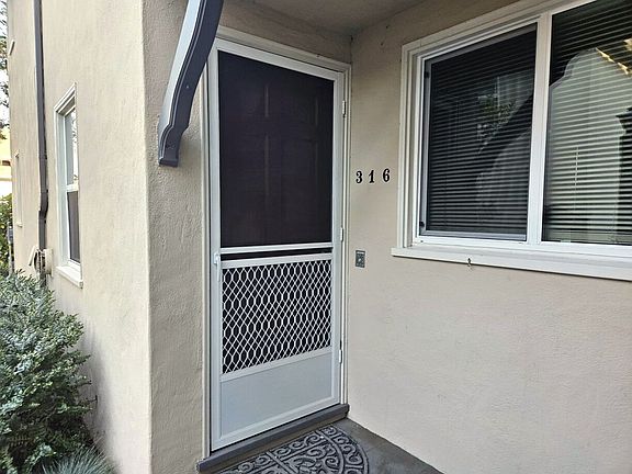 5th image of 302-316 Kipling St #0
