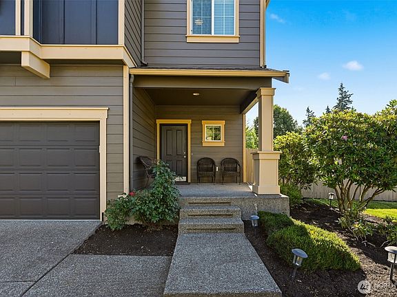 2nd image of 11021 180th Avenue Ct E