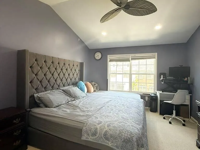 24 Tottenham Ct — Photo 14