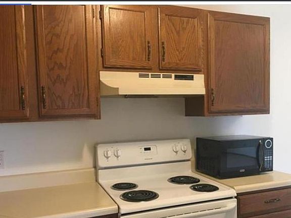 2nd image of 209 Huckleberry Heights Dr