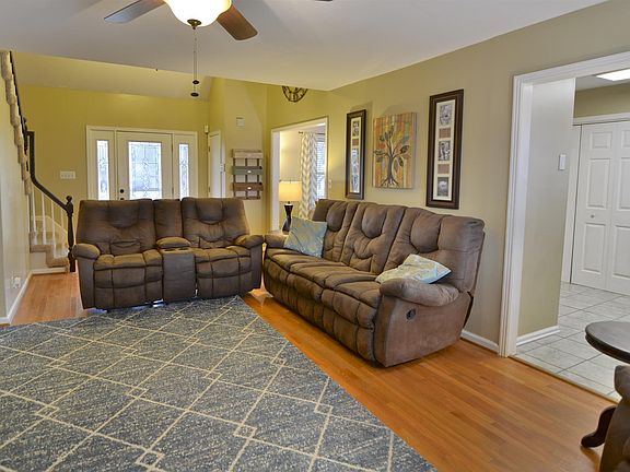 5th image of 1008 Hillshire Dr