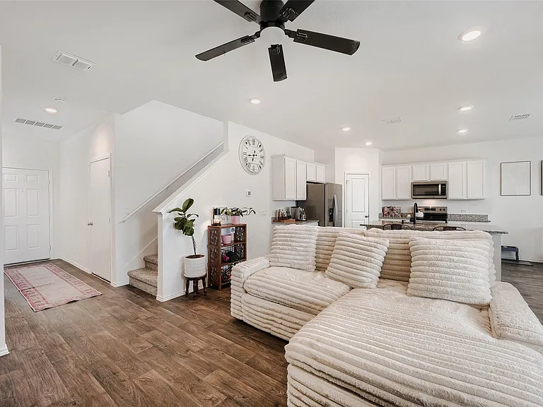 18517 Cremello Dr #A — Photo 10