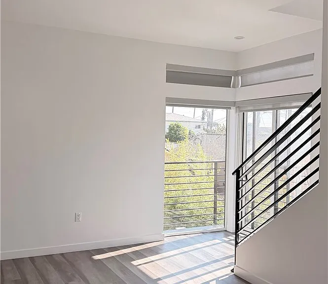 1416 1/2 S Cloverdale Ave — Photo 9