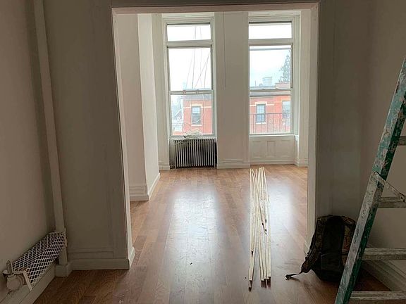4th image of 20-60 Steinway St #3