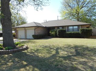 600 Fairlane Dr, Midwest City, OK 73110