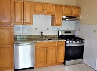 15 Peabody St #2, Newton, MA 02458
