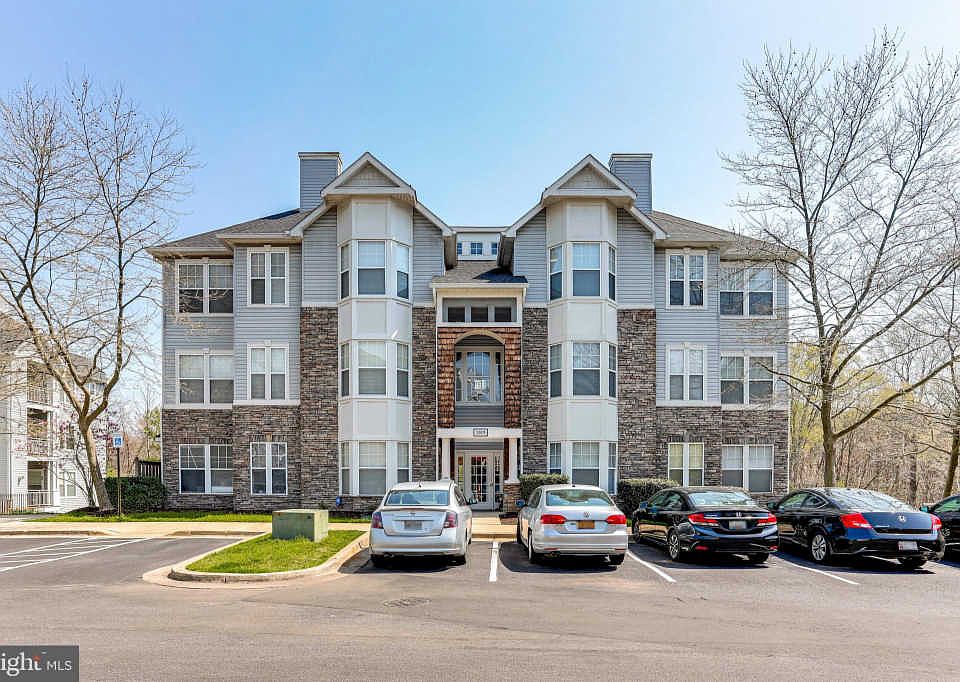 1st image of 3511 Piney Woods Pl #303