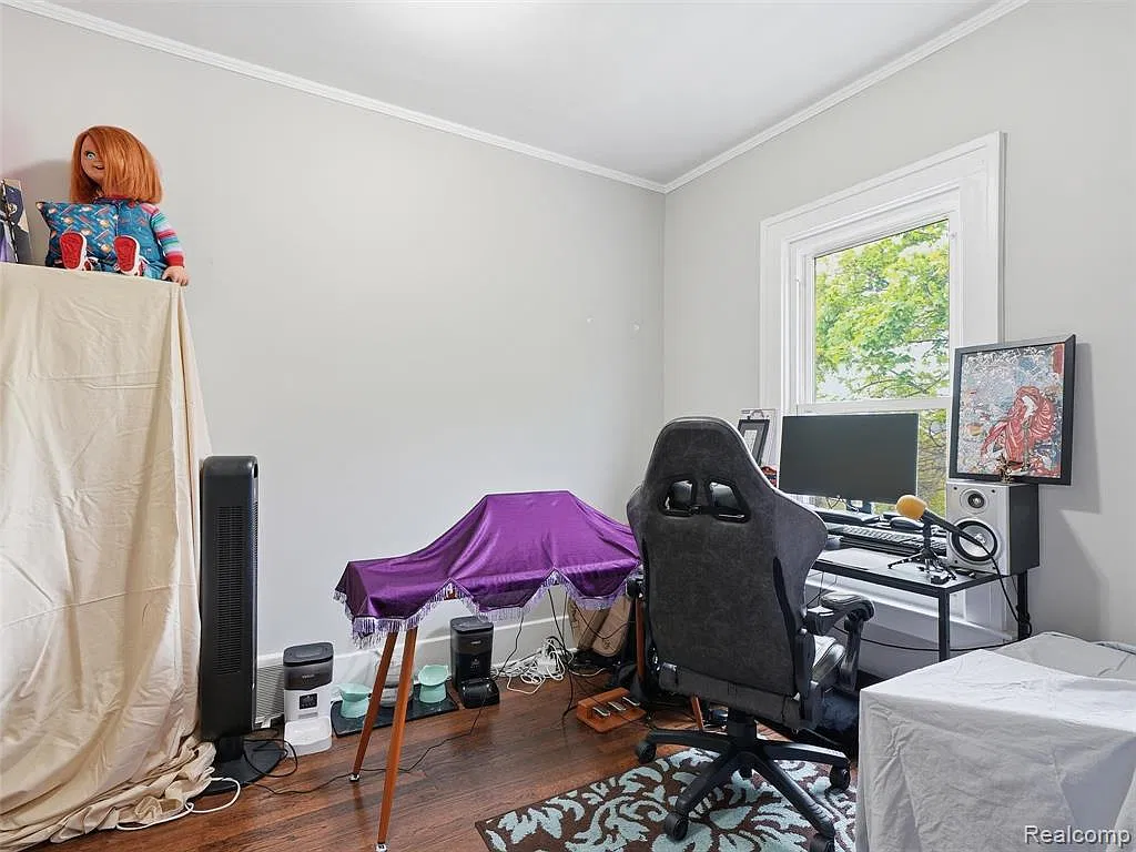 2 bed, 1100 sqft, $1,550 — Photo 4