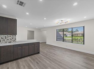 1027 SW 3rd St, Boca Raton, FL 33486