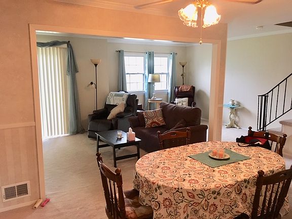 Spacious DR & LR areas