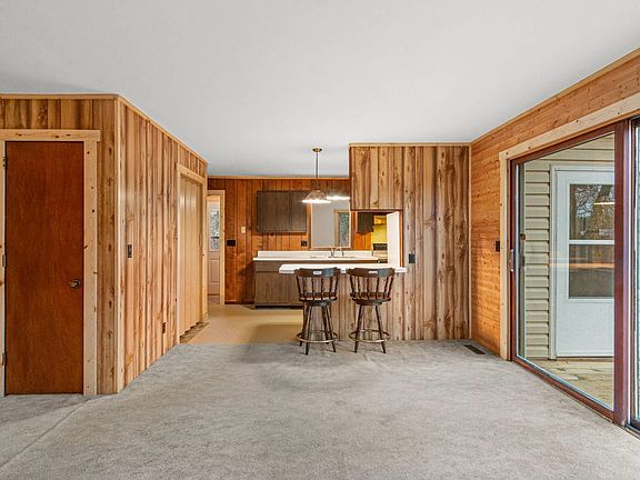 5th image of 382 Bromley Way