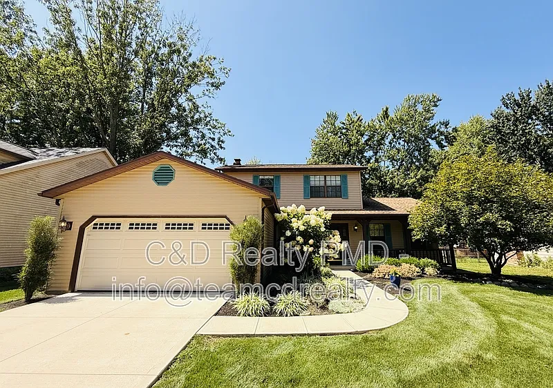 8462 Glenbrook Dr
