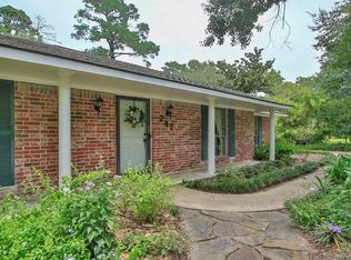 247 Castlewood Dr, Spring, TX 77386