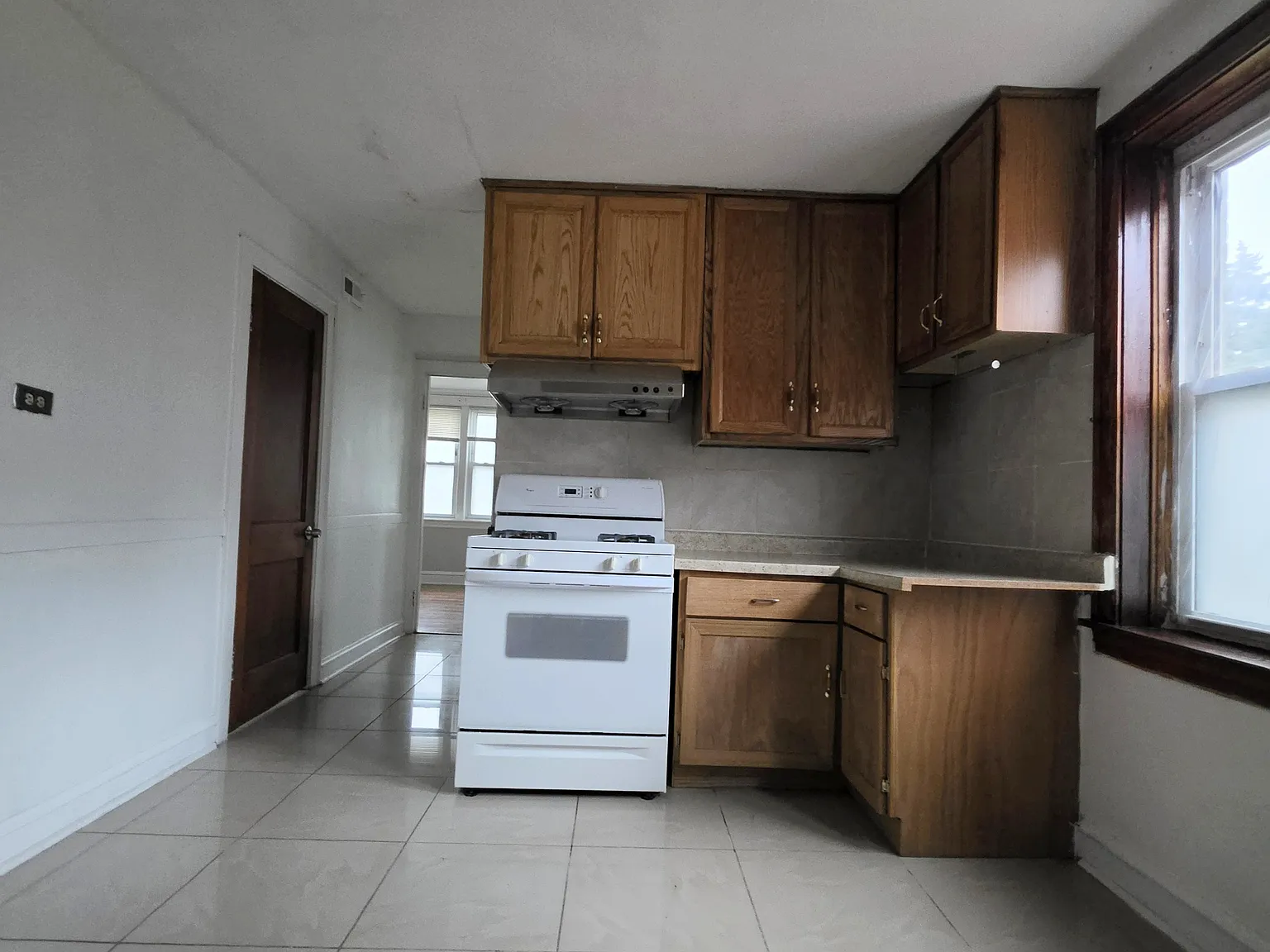 2 bed, 680 sqft, $980 — Photo 4