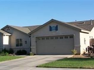 1406 Briarwood Dr, Dinuba, CA 93618
