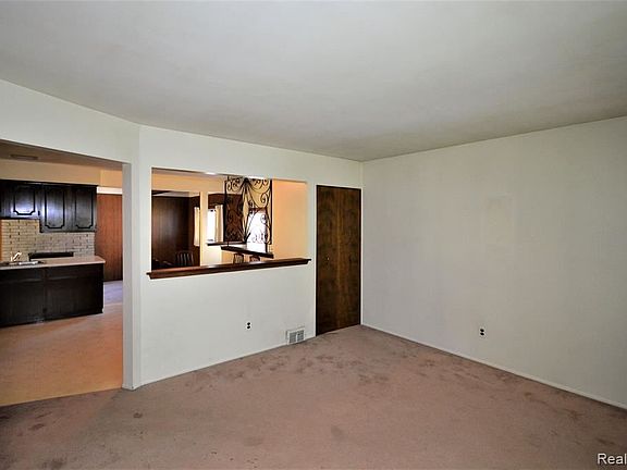 5th image of 20410 Catalano St