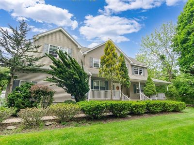 7 Woodlawn Avenue, East Moriches, NY, 11940