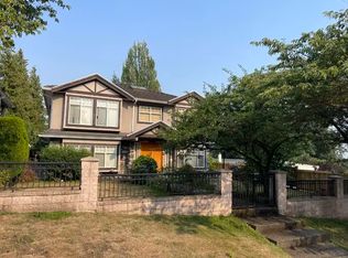 8098 McKay Ave, Burnaby, BC V5J3T5