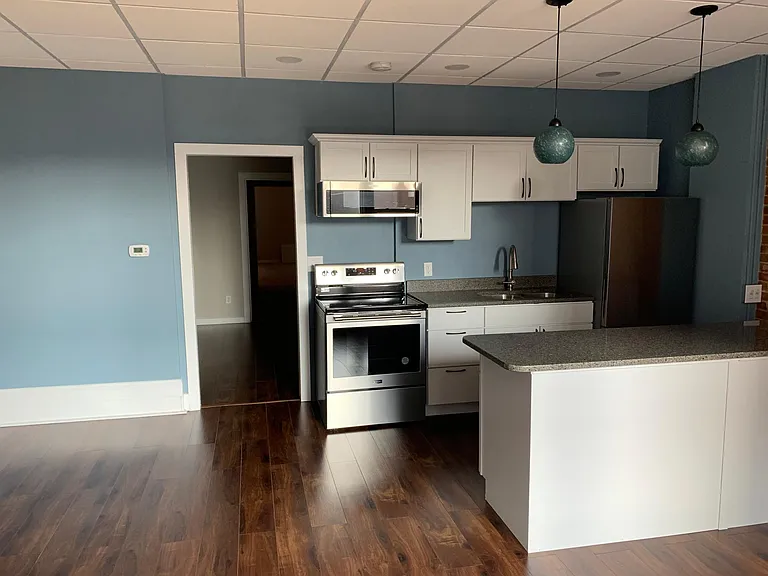 107 N Court St #B — Photo 3
