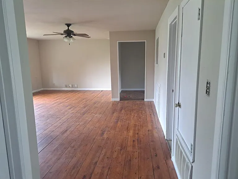 851 Aspen Ln — Photo 13