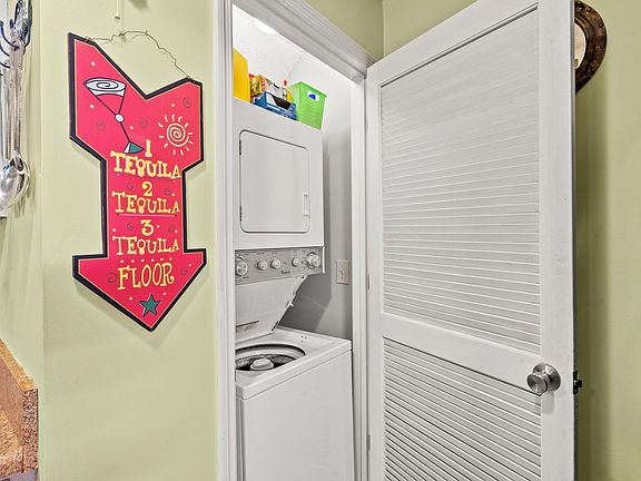 5th image of 6307 Wildwood Trail #B