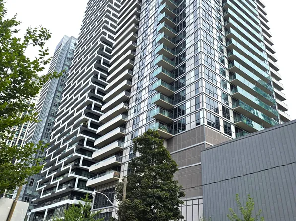25 Broadway Ave #906, Toronto, ON M4P 1T7
