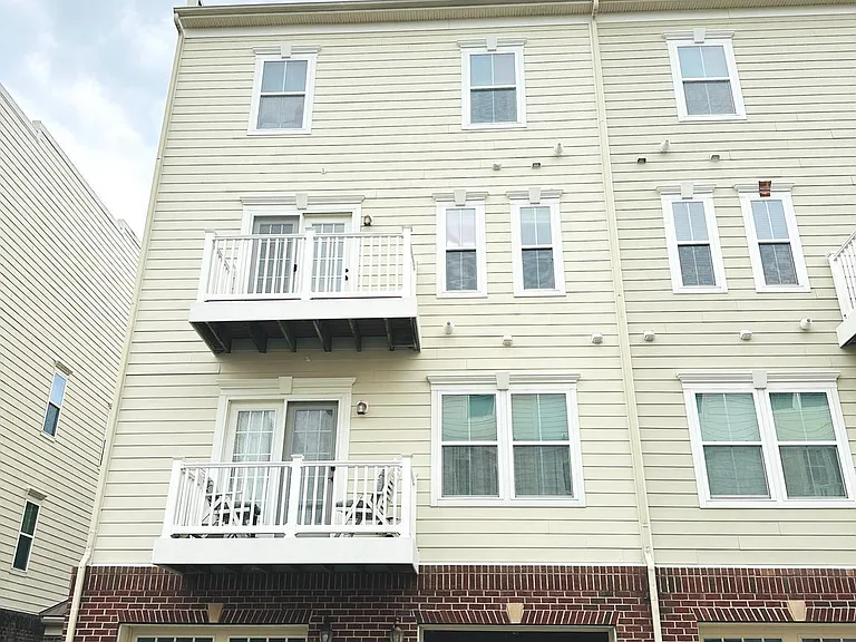 343 Community Center Ave — Photo 25