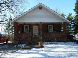 3306 Douglas Rd, Florissant, MO 63034