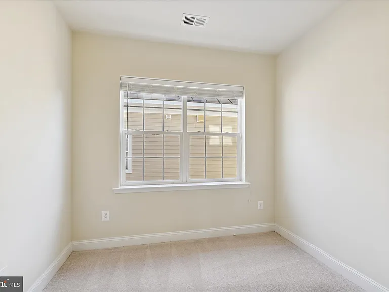 67 Linden Pl — Photo 22