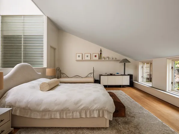 12 Sidney Place image 30 of 35