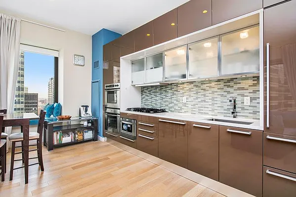 Rented by Compass | media 14