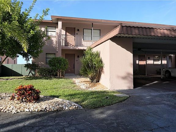 3rd image of 131 SW 47th Ter APT 101