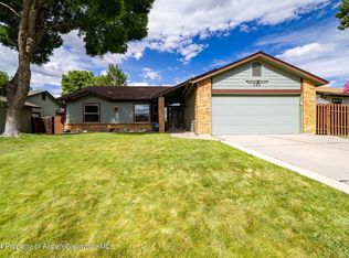 141 Columbine Ln, Parachute, CO 81635