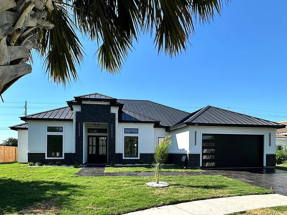 124 Sea Grape Ln