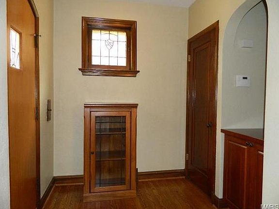 4th image of 5446 Tholozan Ave