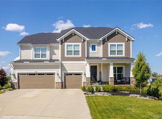 53210 Weeping Willow Ct, South Lyon, MI 48178