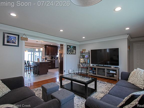 5th image of 2126 Jarman Dr
