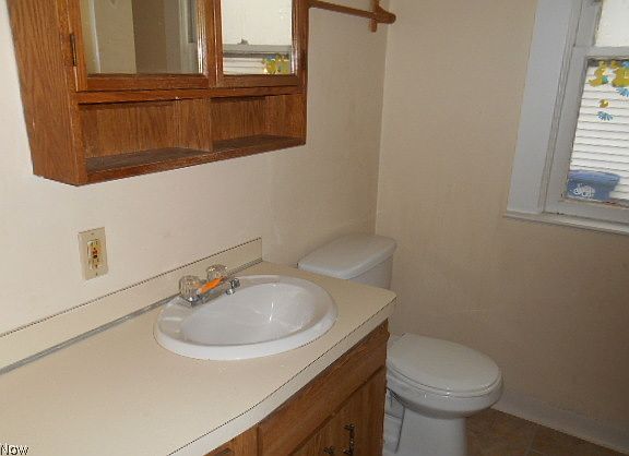 5th image of 1579-1581 Ridgewood Ave