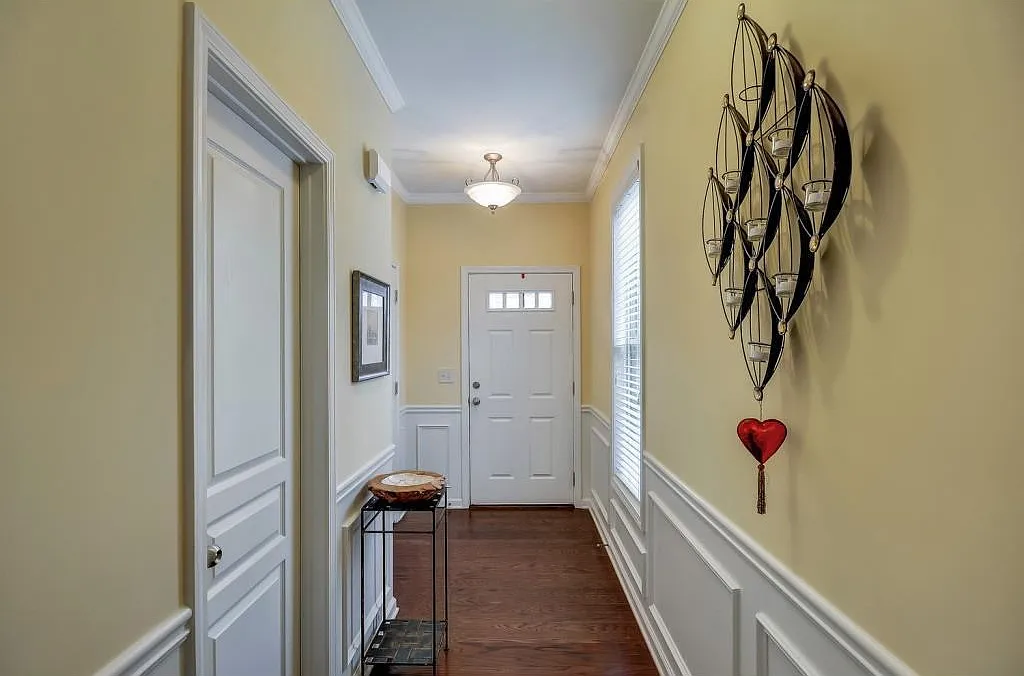 6035 Falls Landing Dr — Photo 3