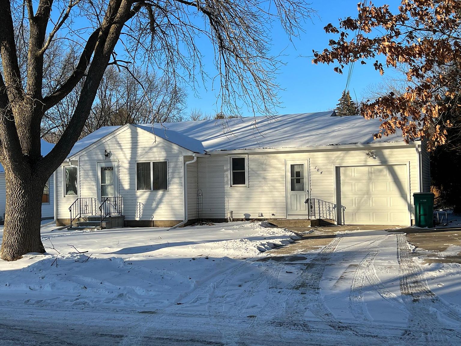 104 NW Grove St, Brownsdale, MN 55918 Zillow