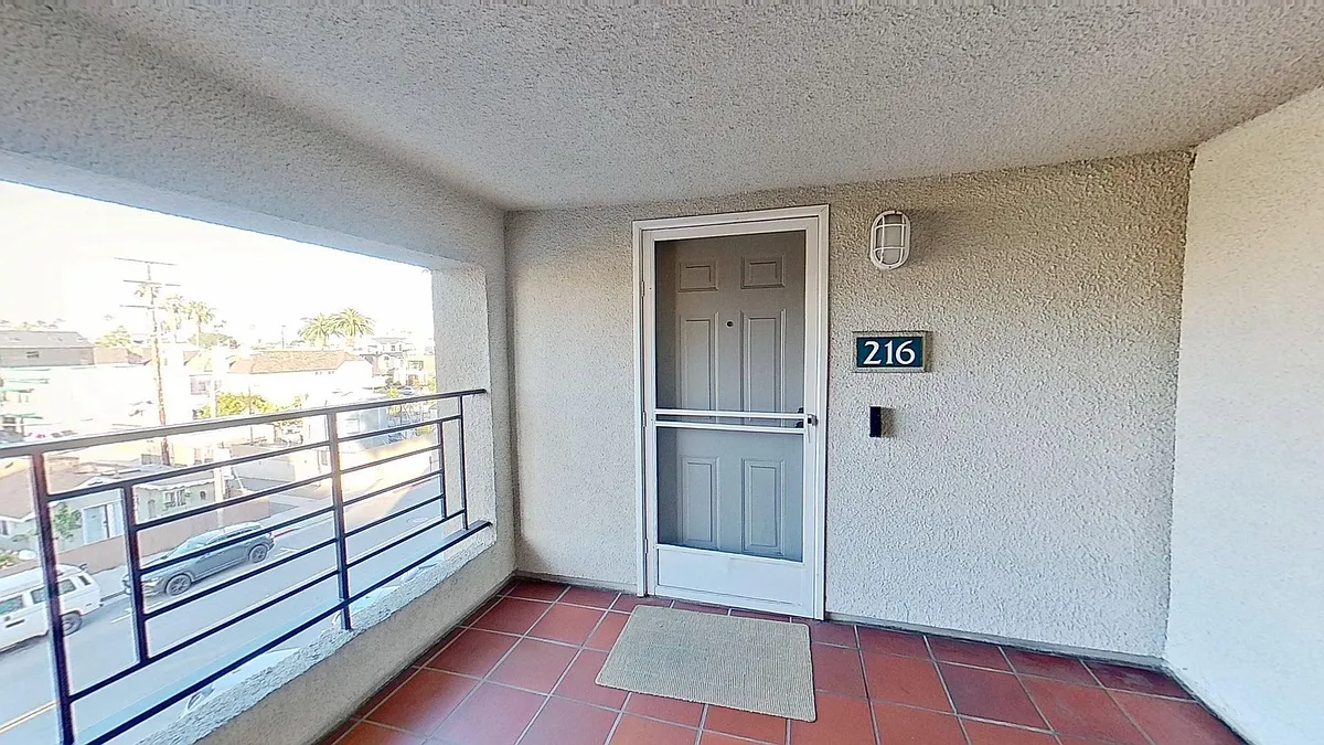 Building Photo - 200 Pacific Coast Hwy #216
