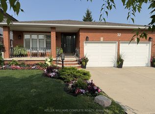 32 Highbury Dr, Hamilton, ON L8J 2T4