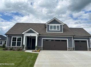 162 River Birch Dr, Lenoir City, TN 37771