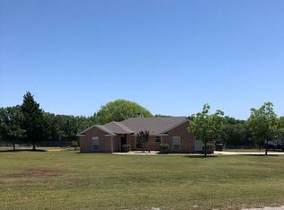 301 Sandy Creek Ct, Weatherford, TX 76085