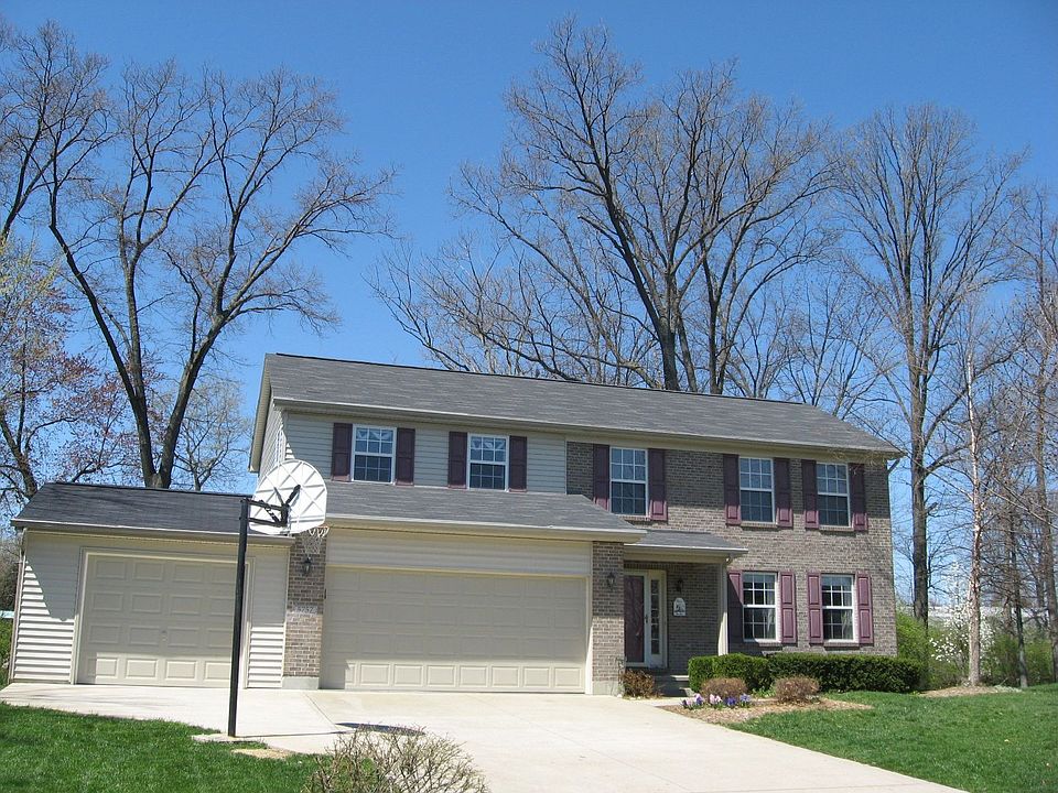 Lovely 4 bedroom 2 story