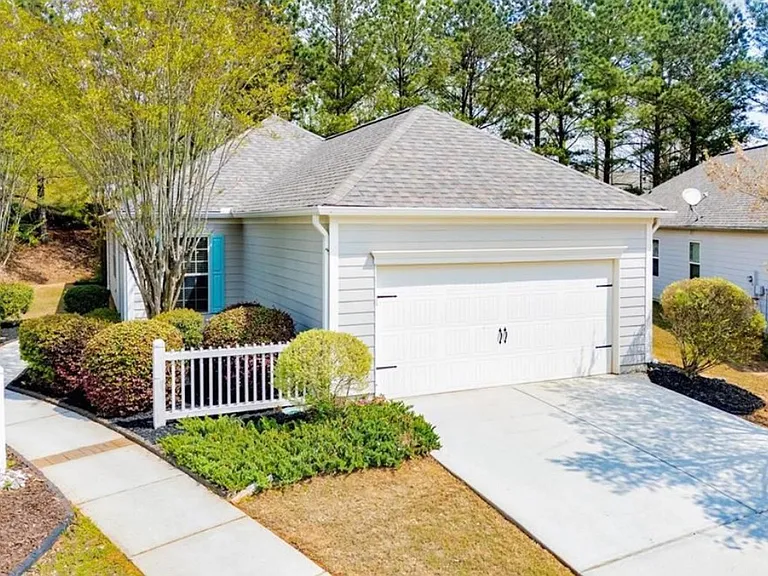 240 River Meadow Dr — Photo 1